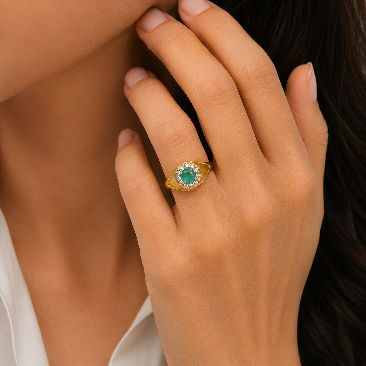 Vintage Emerald & Diamond Ring