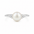 Diamond & Freshwater Pearl Ring