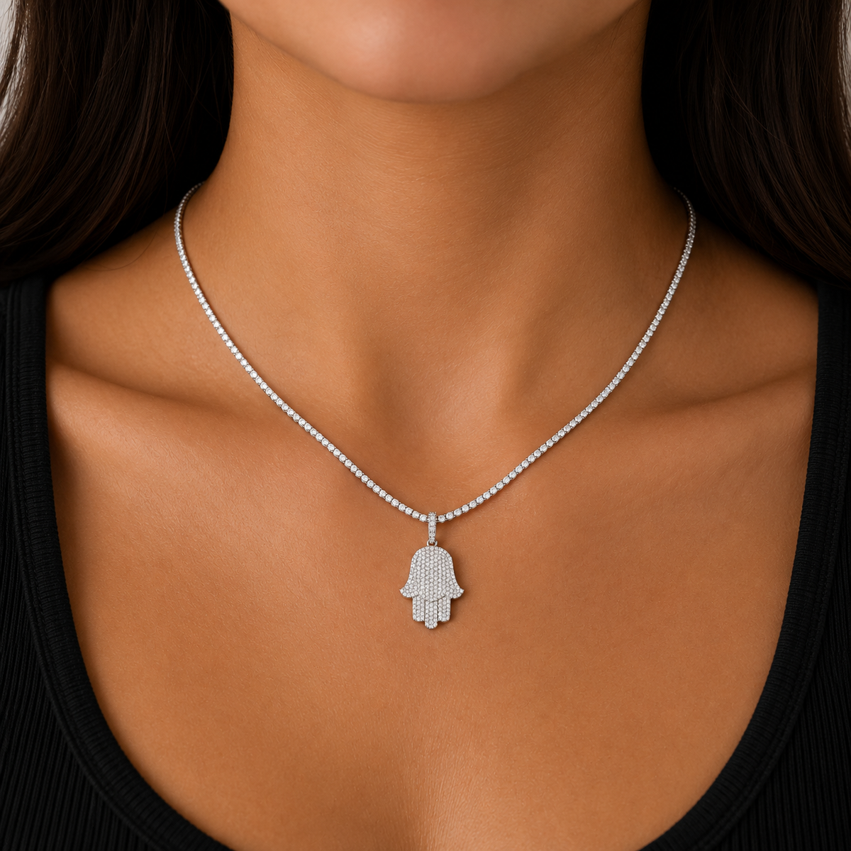 18K Gold Diamond Hamsa Pendant