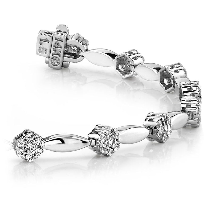 Diamond Flower Tennis Bracelet In White Gold (1 1/2 Ctw)