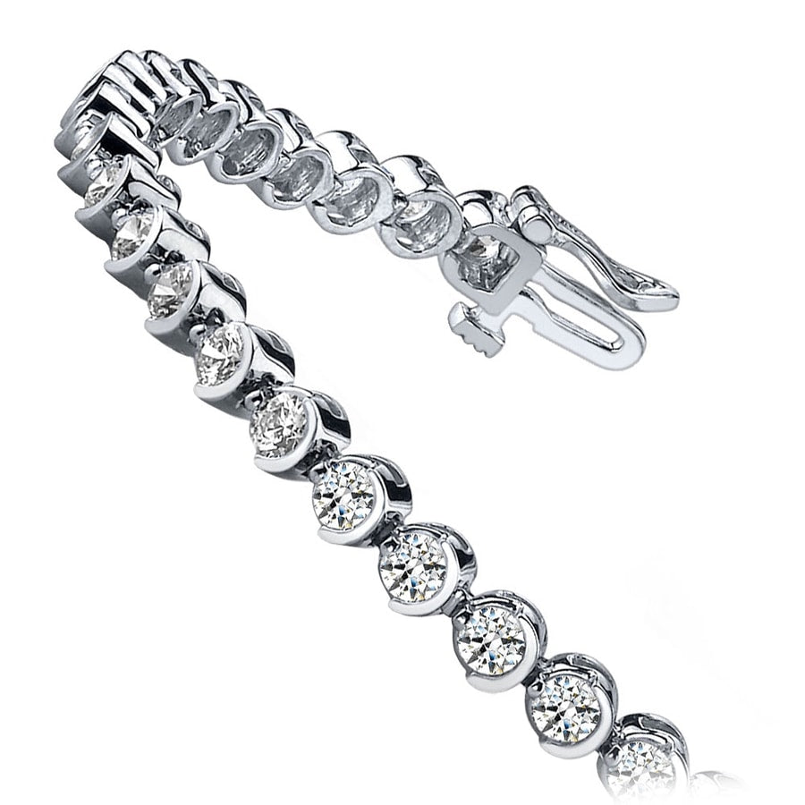 White Gold Crescent Moon Bracelet With Round Cut Diamonds