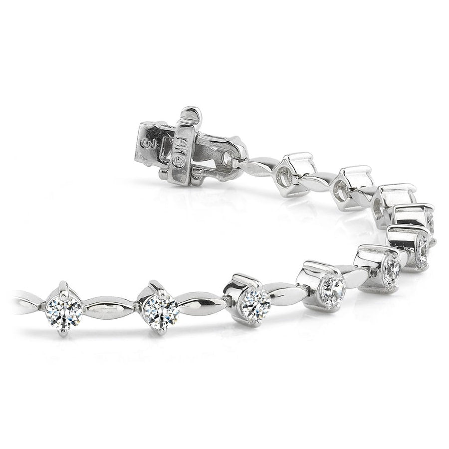 Teardrop Diamond Bracelet In White Gold
